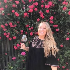 Meet your Posher, Alyssa